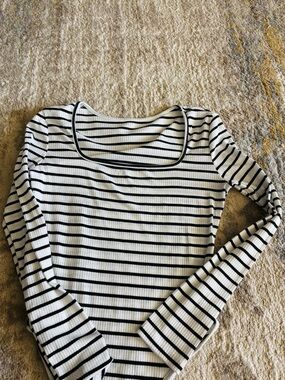 SHEIN Black & White Striped Long Sleeve Scoop Neck Bodysuit